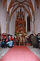 English: Main altar with pilgrimage crosses during the "Vierbergelauf" Deutsch: Hauptaltar mit Pilgerkreuzen während des Vierbergelaufs