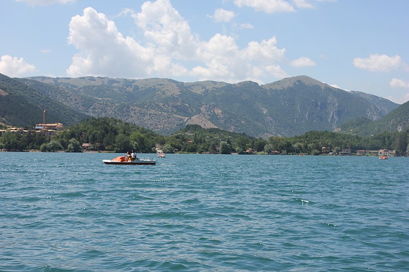 File:Lake of Scanno in 2018.22.jpg