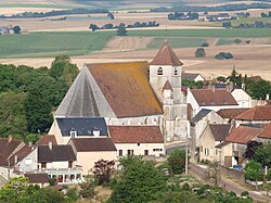 Landscape of Forterre with the village of Taingy in the foreground