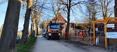 Nienburg Weserwall Spielplatz 2304050830.jpg