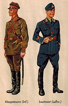 Kapten vid infanteriet i uniform modell 1935 (t.v.) och löjtnant i officersuniform modell 1935 för flygvapnet (t.h.).