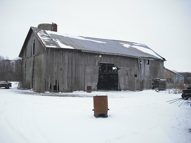 File:Winter Barn - Norfolk Count - East of Boston - Number 2.jpg