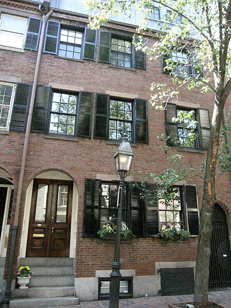 File:14 PinckneySt Boston 2010 f2.jpg