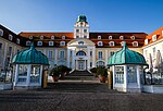 Ehrenhof mit Konzertplatz vor dem Kurhaus