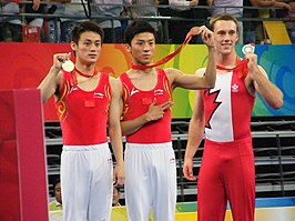 Lu (link) na het behalen van een gouden medaille op de Olympische Zomerspelen 2008