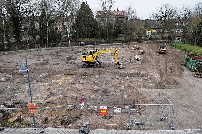 File:Baustelle Scheederstraße 56 in KW Pfahlköpfe.jpg