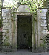 Old doorway* to Bradford Hall on Kirkgate, with former drinking fountain inside