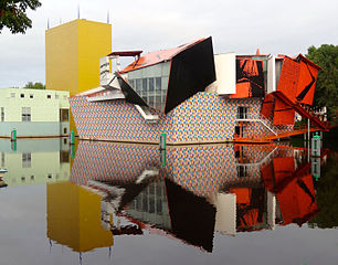 Complexity – Groninger Museum, Groningen, the Netherlands, by Alessandro Mendini with Michele de Lucci, Philippe Starck and Coop Himmelb(l)au (1994)[49]