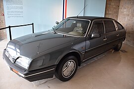 Musée du Président Jacques Chirac à Sarran : Citroën CX Prestige ayant servi de voiture présidentielle.