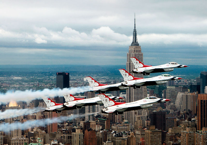 File:F-16 Fighting Falcons above New York City(2).jpg