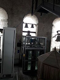 Interior de la torre de la catedral, donde se instaló un ascensor en 2014.