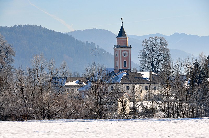 File:Rosegg Pfarrkirche heiliger Michael 31122010 001.jpg