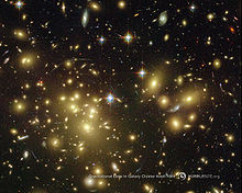 Abell1689 HST 2003-01-a-1280 wallpaper.jpg