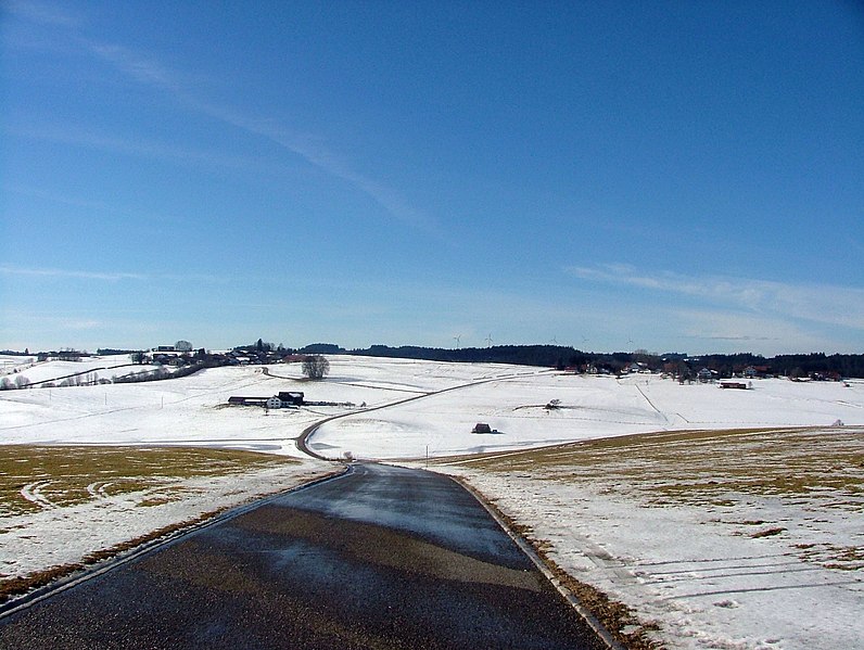 File:Neuenried und Wolfholz - panoramio.jpg