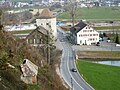 Die Festung Grynau verteidigt den Linthübergang beim Schloss Grynau (Maschinengewehrbunker links)