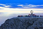 Das Nordkap um Mitternacht am 3. Juli 2017