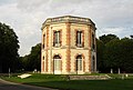 Pavillon de chasse octogonal de la forêt de Dreux (Eure-et-Loir).