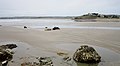 Plomodiern : la plage de Pors ar Vag à marée basse ; à l'arrière-plan la plage de Lestrevet-Pentrez.