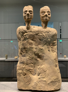 ʿAin Ghazal statues, de hai aproximadamente 9000 anos