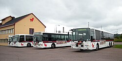 Bussar vid en av Dalatrafiks anläggningar i Borlänge.