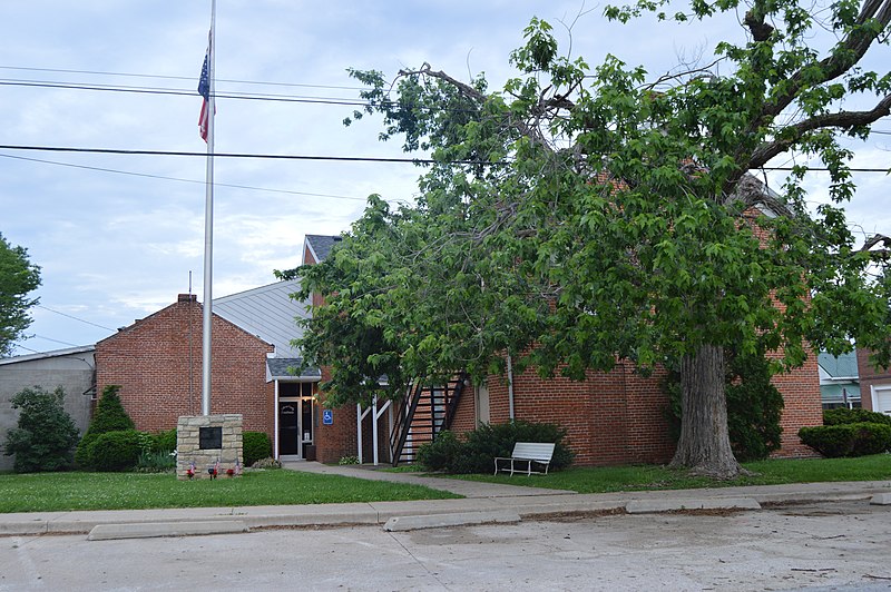 File:Calhoun County Courthouse, Hardin.jpg