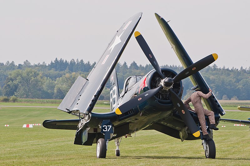 File:F4U-Corsair OE-EAS OTT 2013 06.jpg