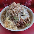 ラーメン二郎三田本店のラーメン