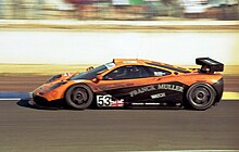 Description de l'image Mclaren F1 GTR - Jean-Denis Deletraz, Fabien Giroix & Maurizio Sandra Sala at Dunlop Curve at the 1996 Le Mans (51718055510).jpg.