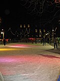 Thumbnail for File:Decembre 2007, patinoire du marché de Noël de Strasbourg.jpg