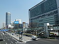 新横浜駅前