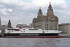 Manannan en Liver Building, Pier Head, Liverpool