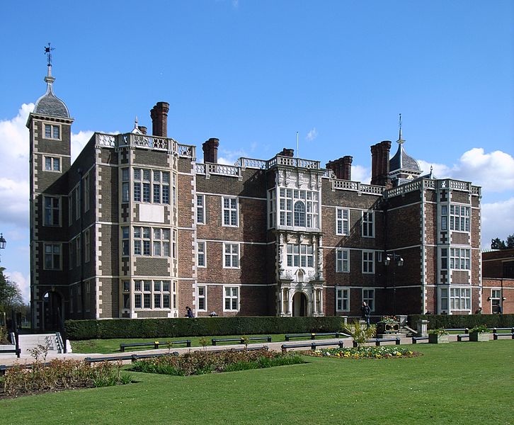 File:Charlton House 01.jpg