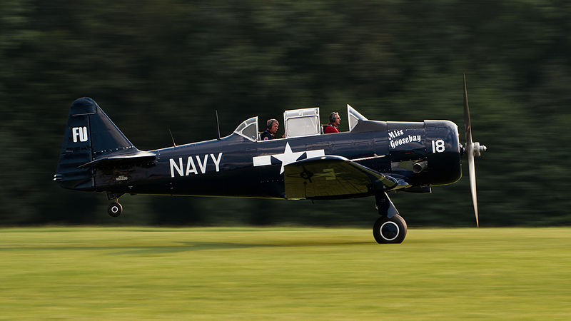 File:North American AT-6G Texan N6593D OTT 2013 09.jpg