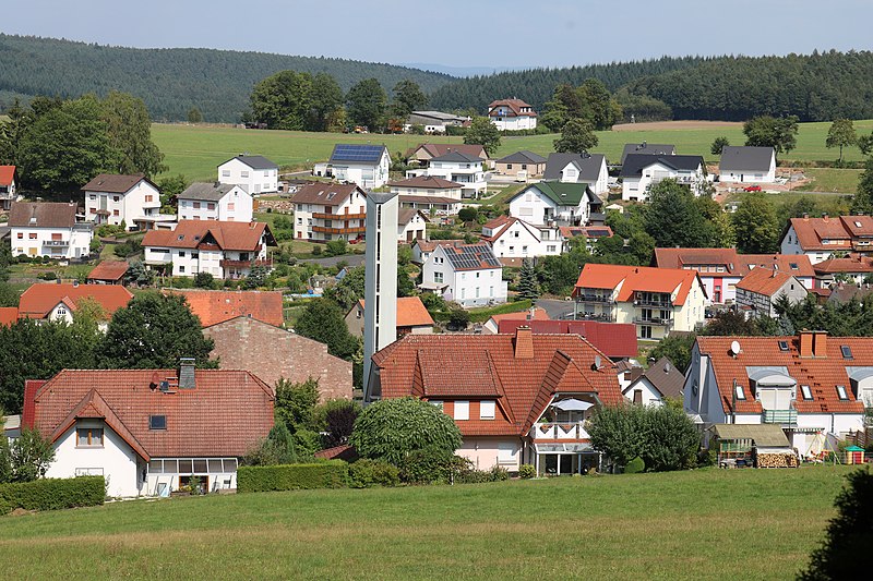 File:Giesel; Blick von der Mariengrotte k.jpg