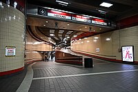 View looking northward from station atrium lobby, with outbound platform above inbound platform