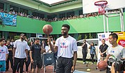 Thumbnail for File:Pemain Bola Basket NBA dari Amerika Melatih Pelajar SMA di Jakarta (42950705794).jpg