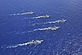 L’USS John Paul Jones (DDG-53), l’USS Shoup, le JDS Chōkai, le ROKS Sejong le Grand (DDG-991) et le ROKS Gang Gam Chan manœuvrent en formation lors de l’exercice Pacific Dragon 2016, le 25 juin 2016.