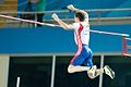 Renaud Lavillenie altın madalya kazandığı sırıkla atlama yarışması sırasında.