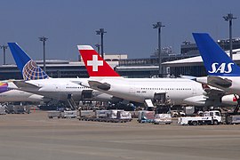 012 SAS Scandinavian Airlines, Swiss Air Lines, United Airlines at Tokyo Narita International Airport, Japan.JPG