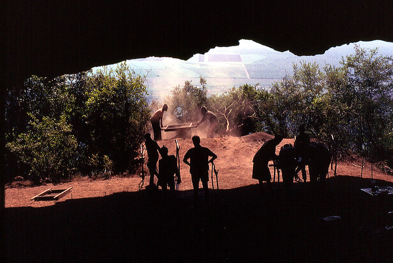 File:Border Cave00.jpg