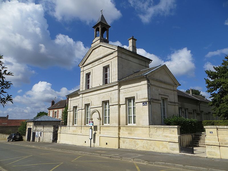 File:Faverolles - Mairie.jpg