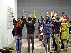 Performance en la Bienal de Lyon