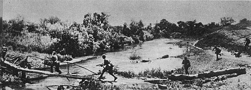 Soviet infantry crossing the Mius (1943).jpg