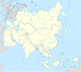 Mapa konturowa Azji, po prawej nieco u góry znajduje się punkt z opisem „Sapporo”