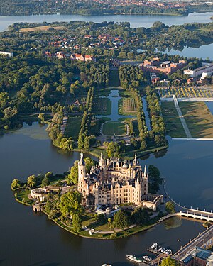 Istana Schwerin, gedung parlemen negara bagian Mecklenburg-Vorpommern