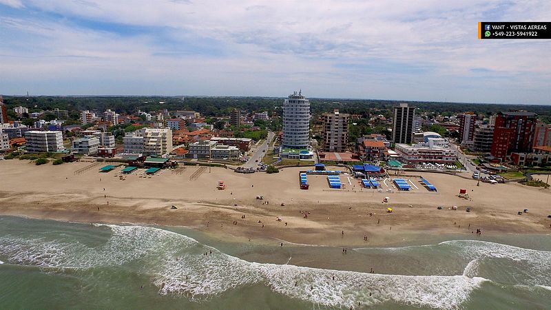 File:Villa Gesell - panoramio - VANT Vistas Aéreas (7).jpg