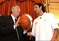 Emanuel Ginobili con Nestor Kirchner.