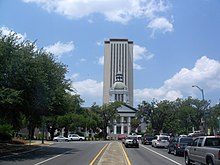 Tallahassee FL old and new capitol01.jpg