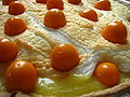 Tarte au citron décorée de Physalis heterophylla.