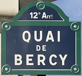 Voir la plaque.